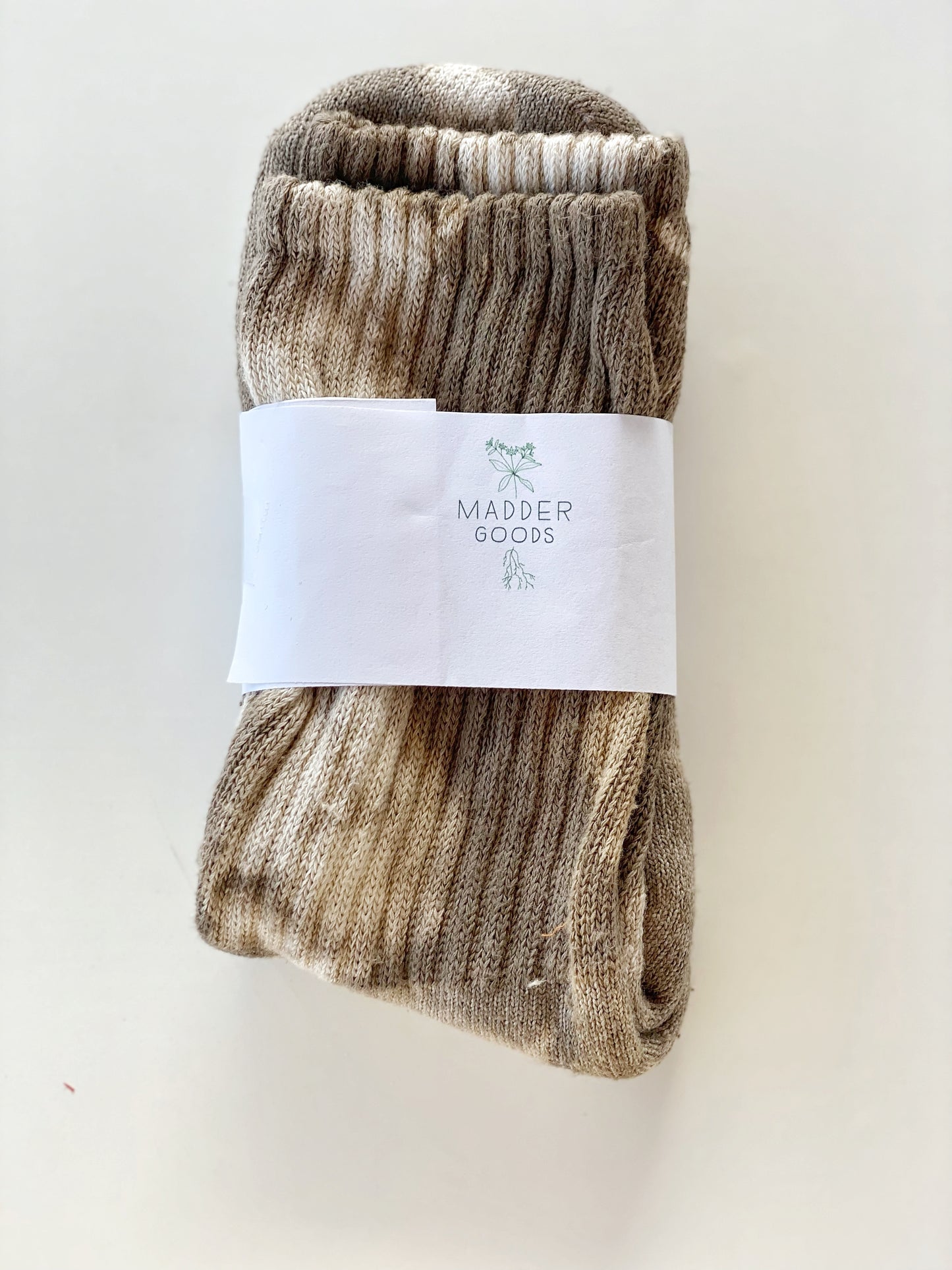 socks dyes with acorn and iron